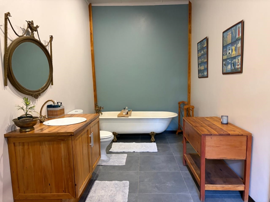 4 Bedroom Property for Sale in Bathurst Eastern Cape